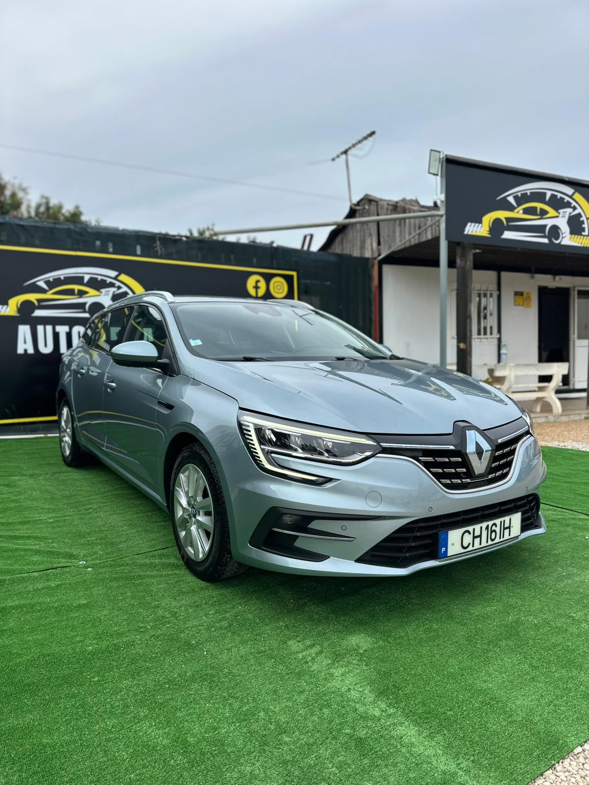 Renault Mégane híbrido de 2022 na PS AUTODREAM