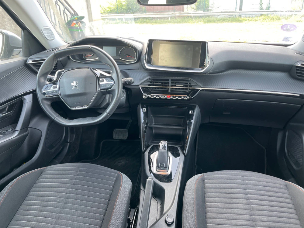 Peugeot 2008 2021 — fotografia 5