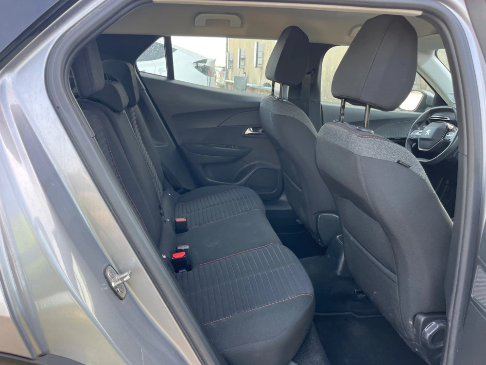 Peugeot 2008 2021 — fotografia 6
