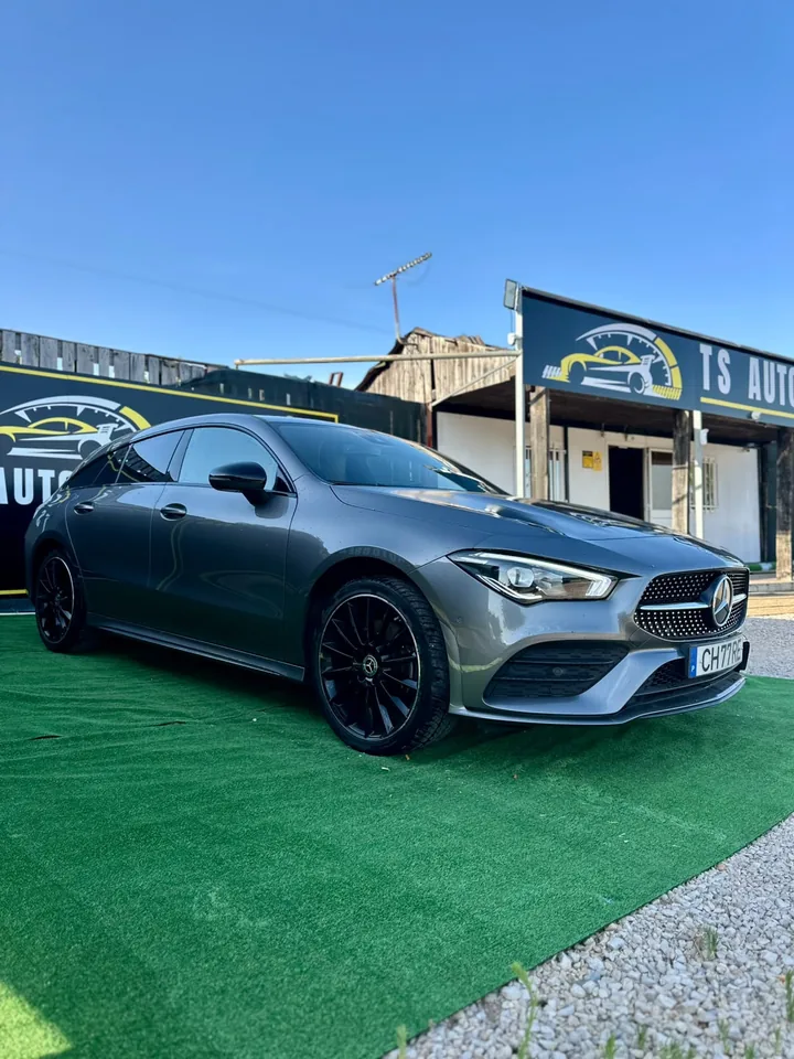 Mercedes-Benz CLA 250 e, 2022, vista exterior